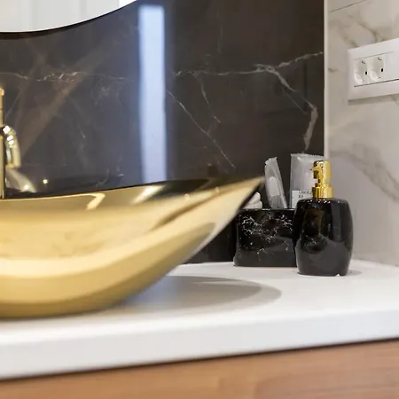 アパート Taratta 1