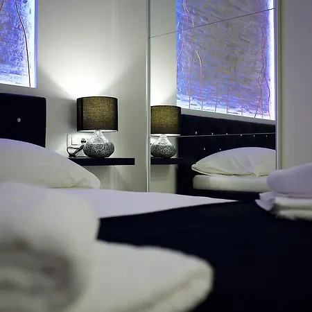 アパート Taratta 1 トロギール